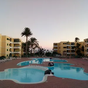https://happy-home-premium.in-canary-islands.com