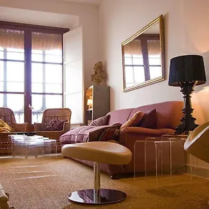  Apartment Toreros De 5 Pax