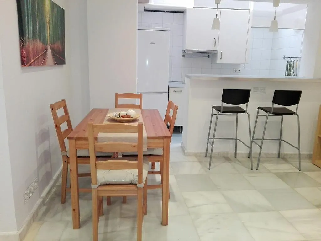 Centrico Apartamento Con Patio Privado Sevilla Daire